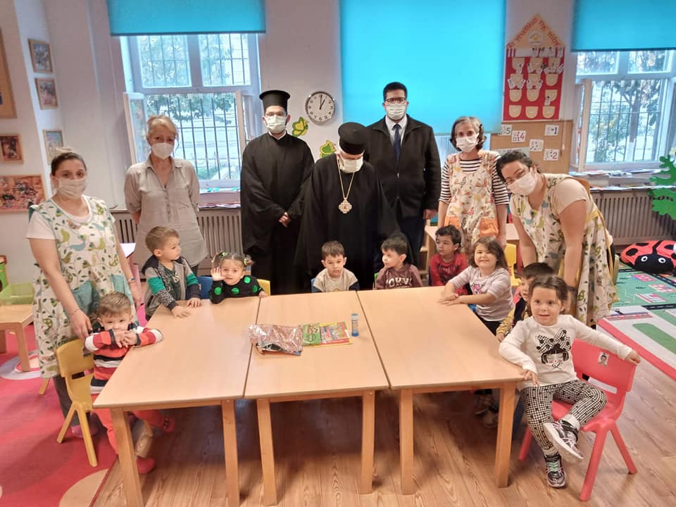 Συνομίλησε με τα νήπια του παιδικού σταθμού της Ομογένειας