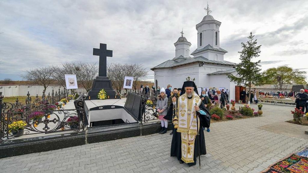 Arhiepiscopul Dunării de Jos a comemorat mari filantropi și oameni de cultură din județul Galați