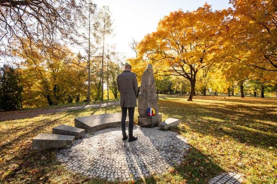 Centenarul Nașterii Regelui Mihai în Slovacia: Depuneri de coroane la memorialele dedicate Armatei Regale Române