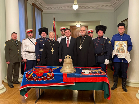 Представители Центрального казачьего войска подарили колокол казакам Финляндии