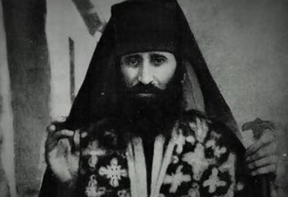 Όσιος Γεώργιος Καρσλίδης: Θαυματουργικό φως ανεδύετο από τον τάφο του
