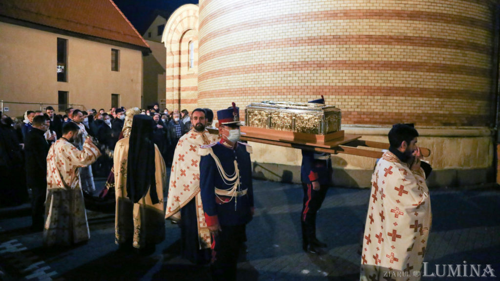 Procesiune cu moaștele Sfântului Ierarh Andrei Şaguna la Catedrala mitropolitană din Sibiu