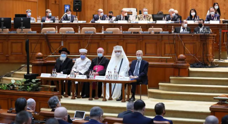 Patriarhul României a participat la ședința solemnă a Parlamentului dedicată Zilei Naţionale