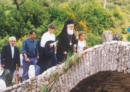 Duke rrugëtuar me Kryepiskopin Anastas…