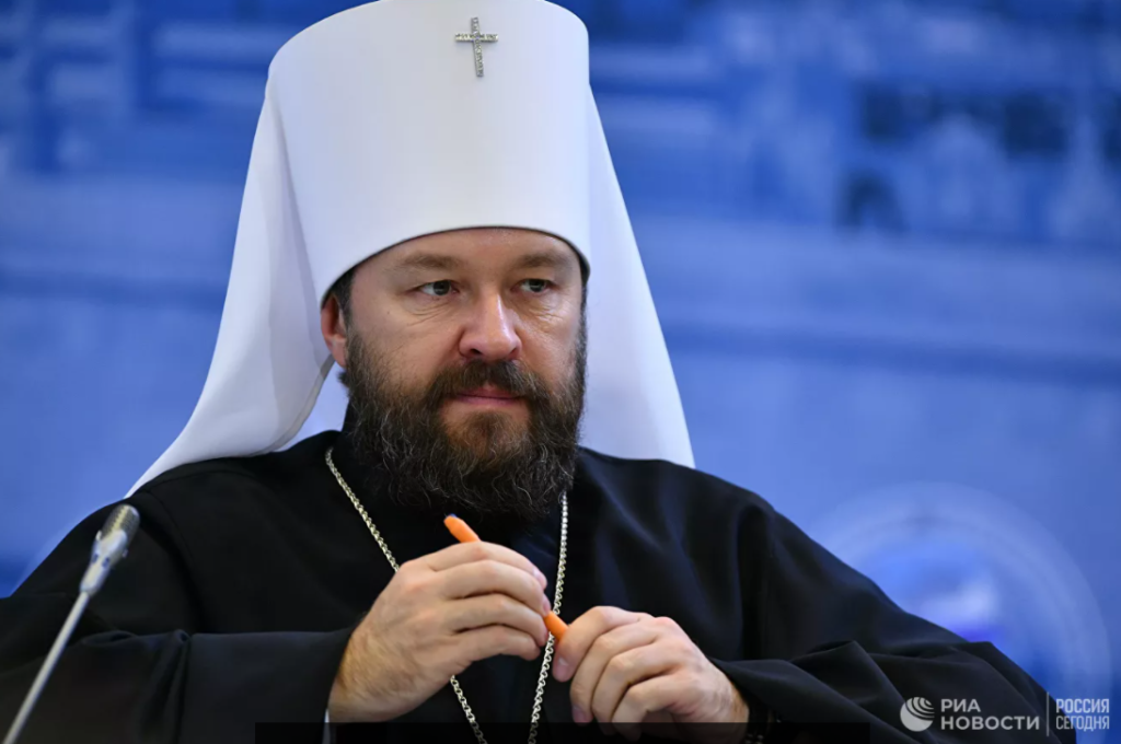 В РПЦ пояснили, можно ли причащаться в гражданском браке
