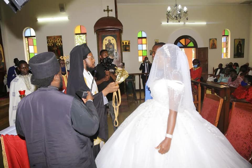 Η ΦΩΤΟΓΡΑΦΙΑ ΤΗΣ ΗΜΕΡΑΣ: Γάμος στην Ιεραποστολή