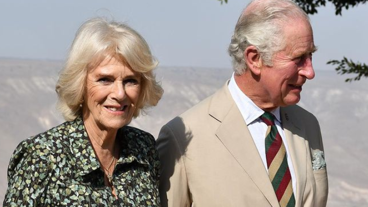 Ο Πρίγκιπας Κάρολος πήρε νερό από τον Ιορδάνη Ποταμό