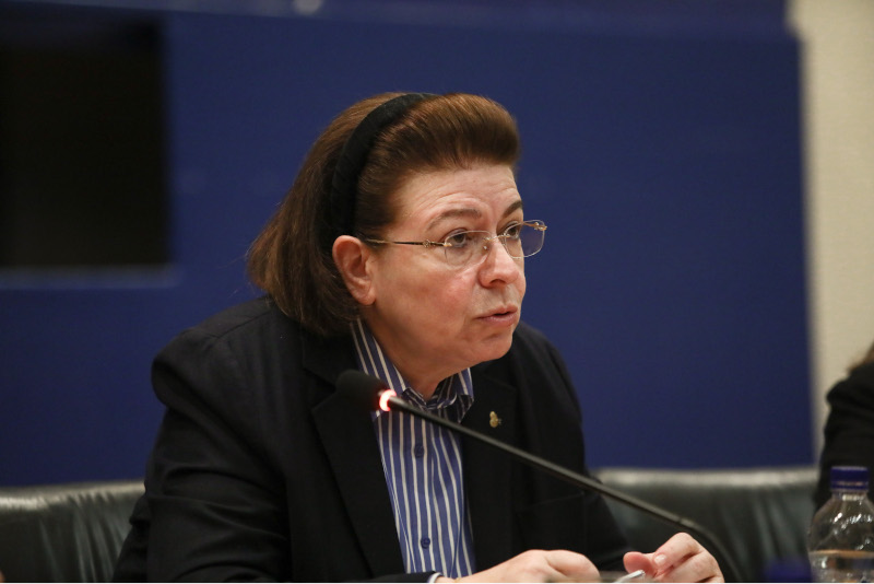 Η Μενδώνη για τη Μελίνα Μερκούρη και τα Γλυπτά