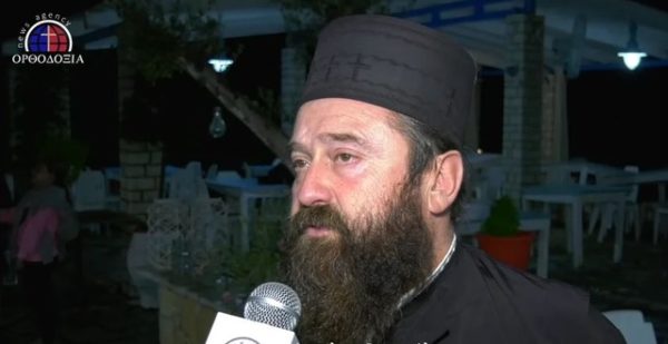 π. Ευάγγελος Φεγγούλης: Ο «μουτζούρης» στον παπά της ενορίας