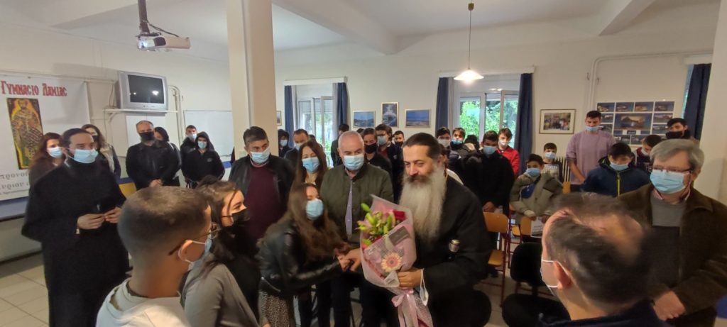 ΛΑΜΙΑ: Ο Μητροπολίτης Συμεών στηρίζει έμπρακτα το Πρότυπο Εκκλησιαστικό Σχολείο