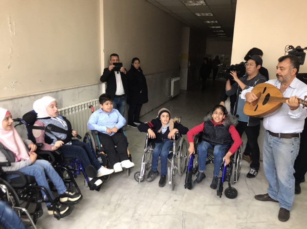 Ανθρωπιστική βοήθεια σε σχολείο της Δαμασκού