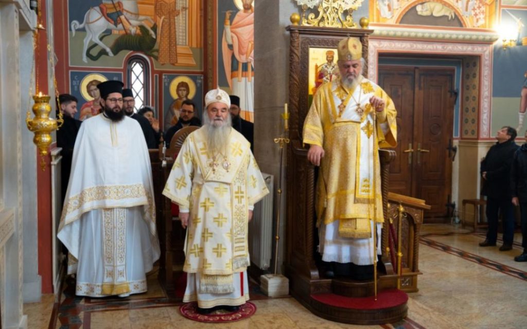 Епископ буеносајрески г. Кирило богослужио у Саборном храму у Крушевцу
