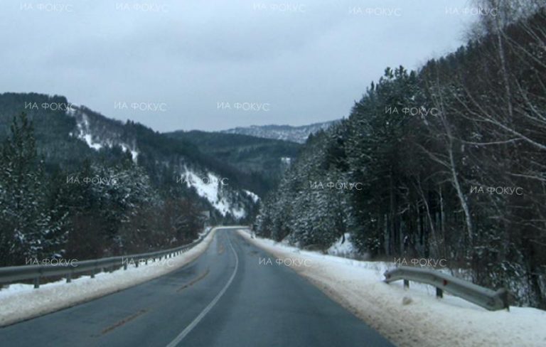 Продължава изграждането на полутунела по пътя за Рилския манастир
