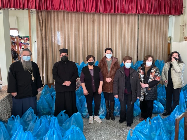 Διανομή 250 Χριστουγεννιάτικων δεμάτων σε άπορες οικογένειες της Λευκάδας