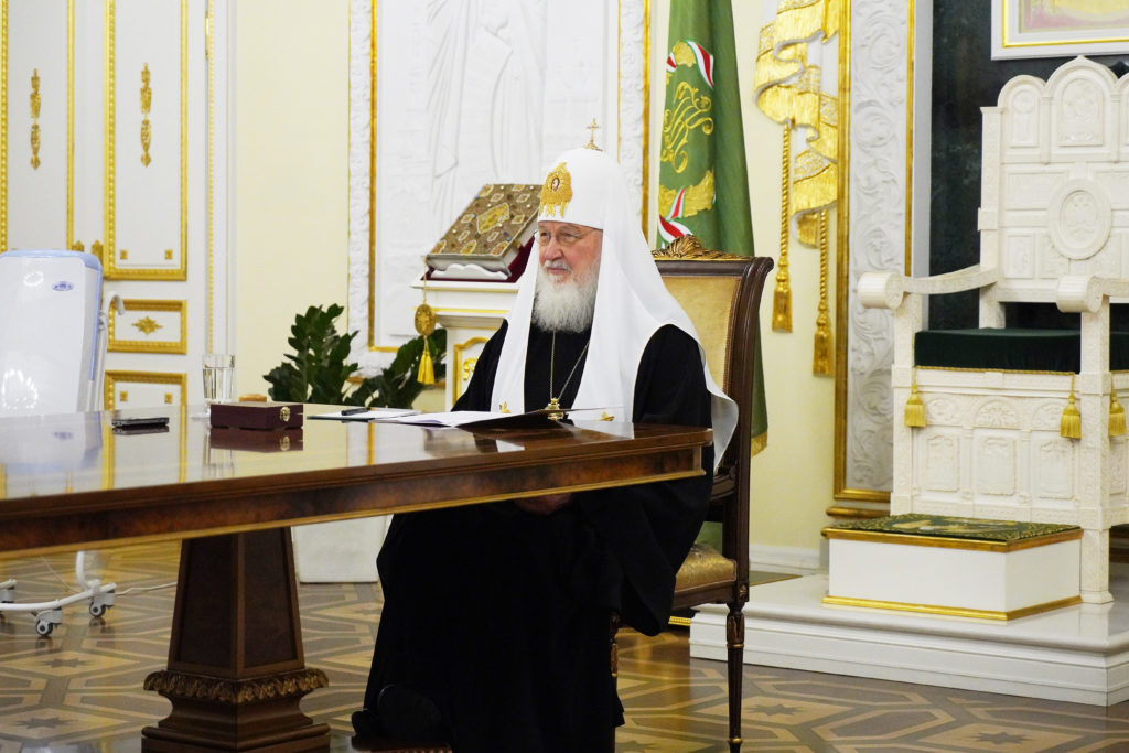 Состоялась встреча Святейшего Патриарха Кирилла с губернатором Смоленской области А.В. Островским и митрополитом Смоленским и Дорогобужским Исидором