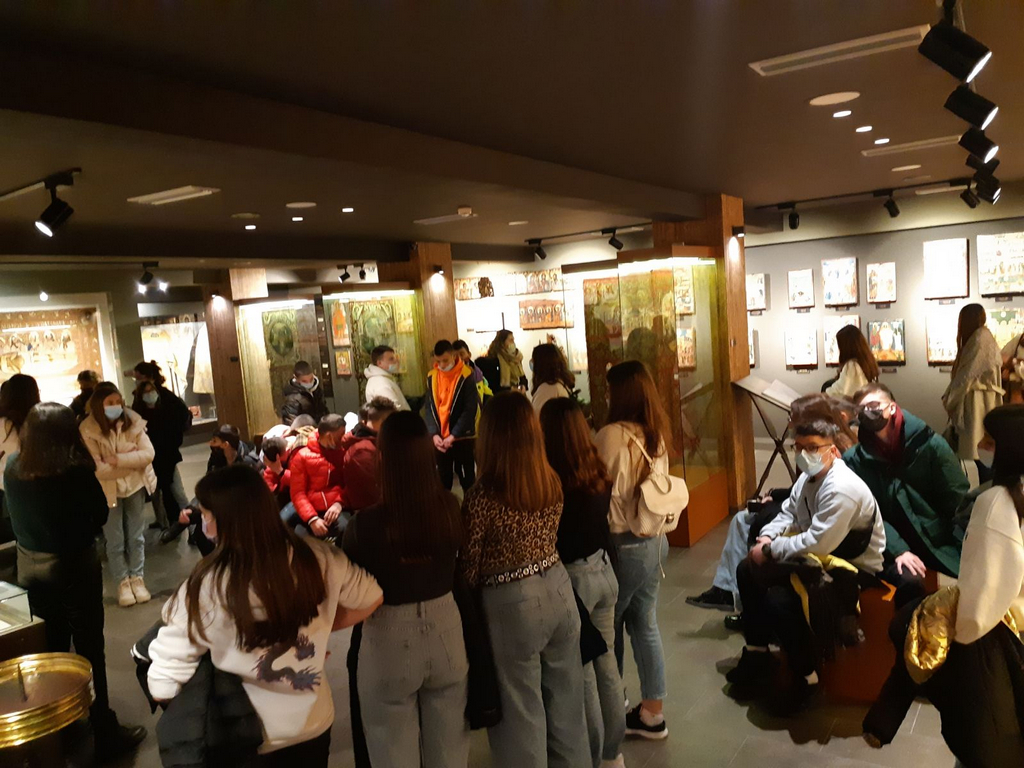 Μαθητές από μακριά στο Βυζαντινό Μουσείο Μακρινίτσας