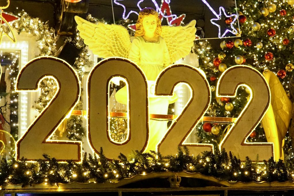 Global expectation for end to pandemic in 2022