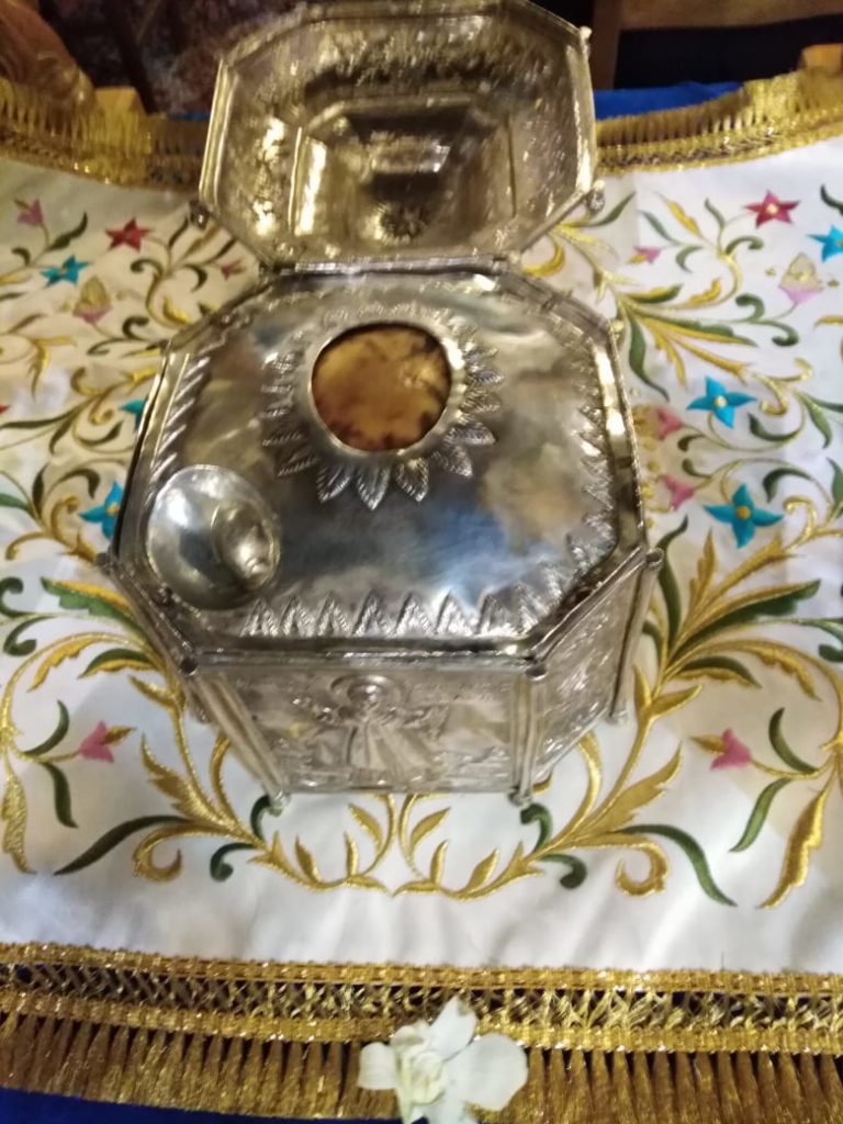 Κατανυκτικός ύμνος για τον Επίσκοπο Μύρων Νικόλαο, στον ομώνυμο ναό του Πειραιώς