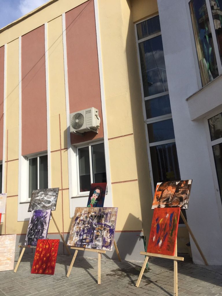 “Lumturi më e madhe është të japë njeriu sesa të marrë”!