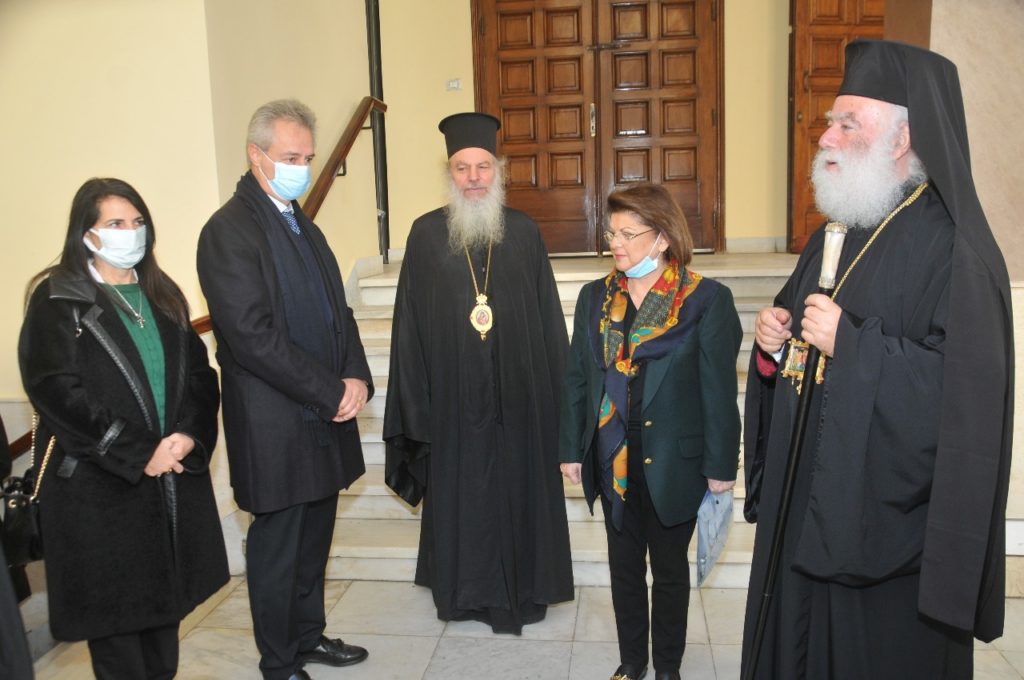 البابا ثيودروس يحضر احتفال الجالية اليونانية في الإسكندرية بعيد الميلاد المجيد