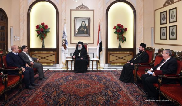 البطريرك يوحنا العاشر يستقبل وزير الشؤون الاجتماعية والعمل