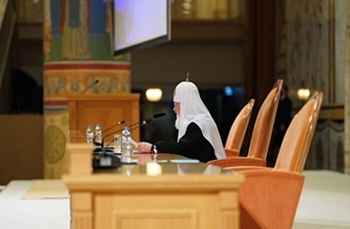 Святейший Патриарх Кирилл: Церковь должна оставаться свободной от сегрегации по иммунному признаку и принимать всех стремящихся ко Христу