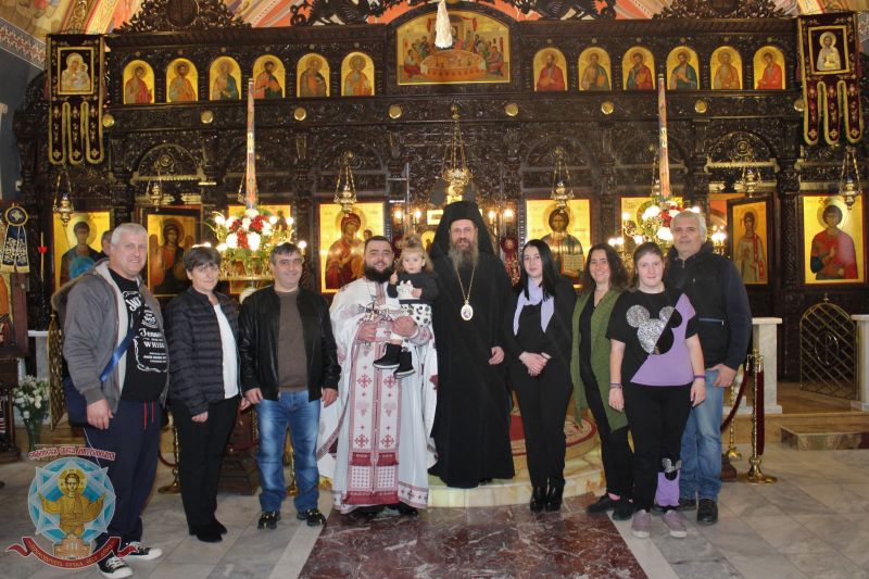 С архиерейска св. Литургия света великомъченица Варвара бе почетена в столичния храм „Преображение Господне“