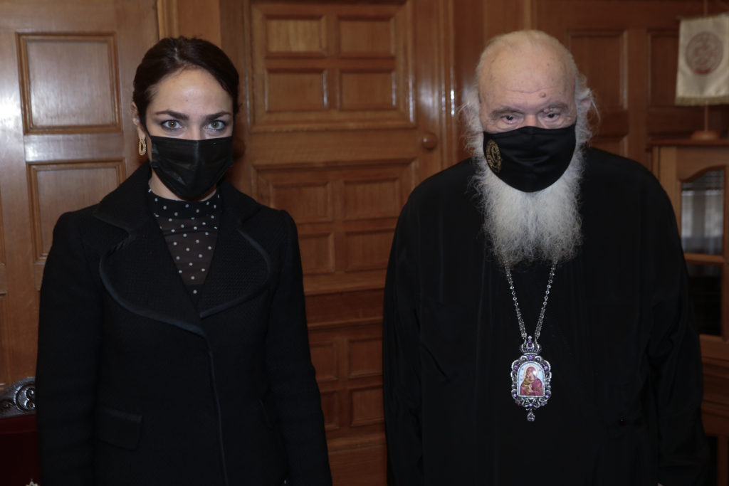 Στον Αρχιεπίσκοπο η Υφυπουργός Εργασίας Δόμνα Μιχαηλίδου