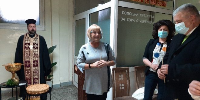 Осветиха параклис „Св. Йоан Рилски“ в смолянската болница