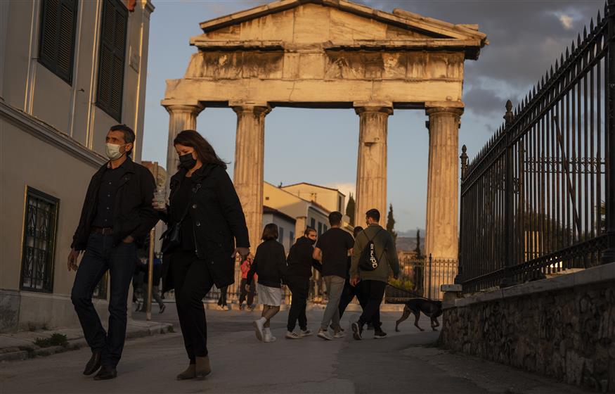 Τα νέα μέτρα για τον κορωνοϊό ανακοίνωσε η κυβέρνηση