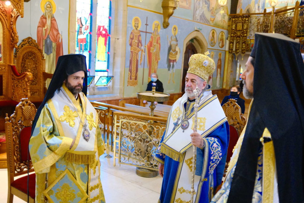 Τρισαρχιερατική Θεία Λειτουργία στο Λονδίνο