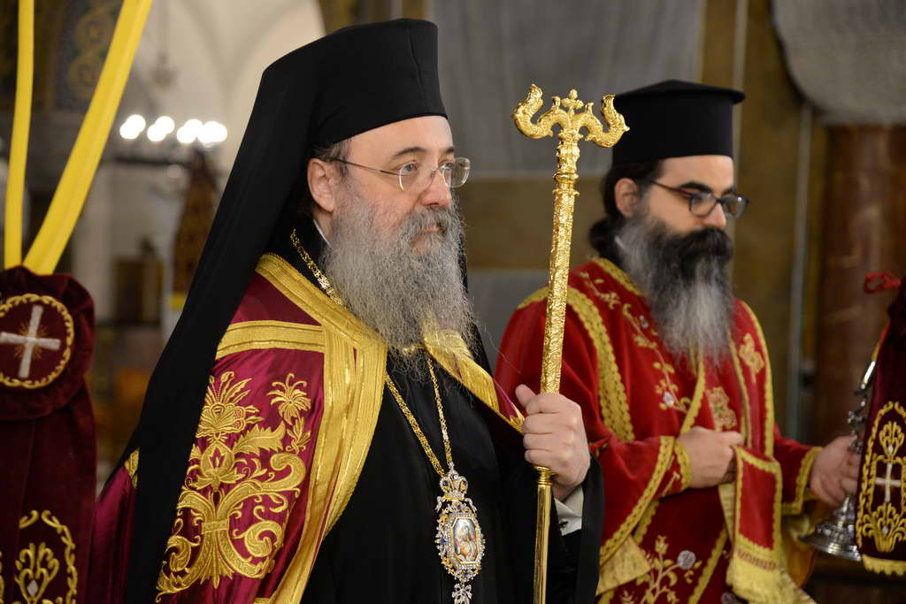 Σκληρή απάντηση του Μητροπολίτη Πατρών στις ύβρεις Μόσιαλου