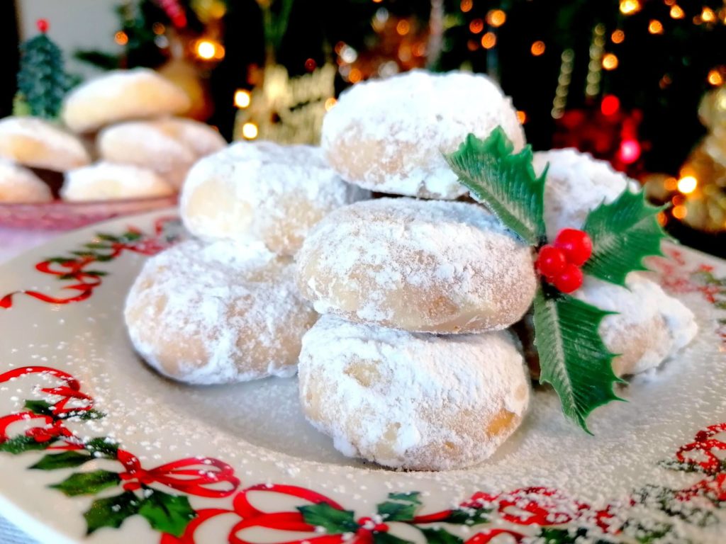 Κουραμπιές: Η ιστορία του παραδοσιακού χριστουγεννιάτικου γλυκού