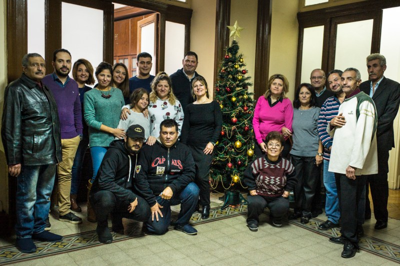 Οι εργαζόμενοι της Ελληνική Κοινότητας Καΐρου στόλισαν το Χριστουγεννιάτικο δέντρο