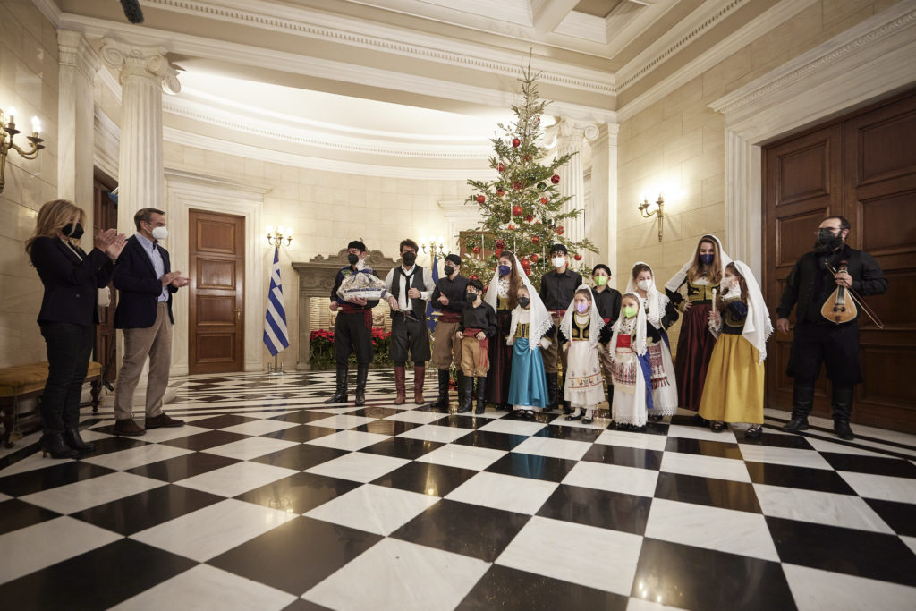 Τα Πρωτοχρονιάτικα κάλαντα στο Μέγαρο Μαξίμου