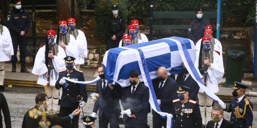 Η Εξόδιος Ακολουθία του Κάρολου Παπούλια