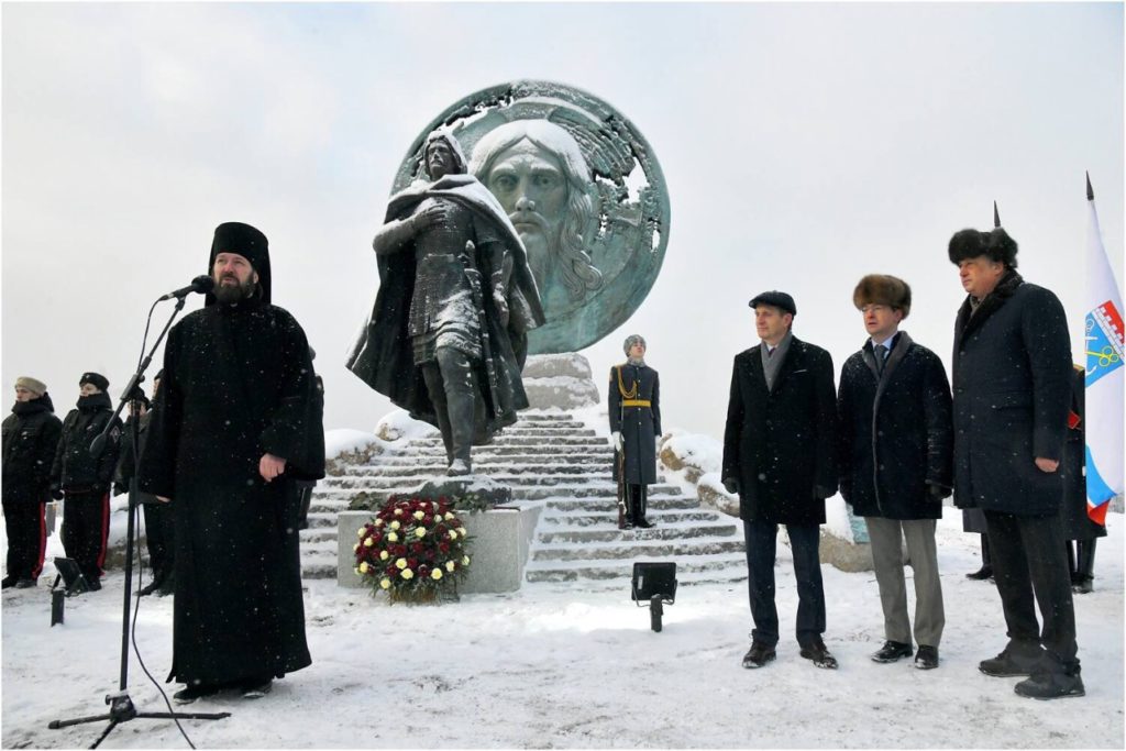 Мемориальный комплекс “Молитва перед боем” открыт в Ленобласти