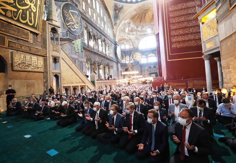 Αγία Σοφία: Το χρονικό της μετατροπής της σε τζαμί