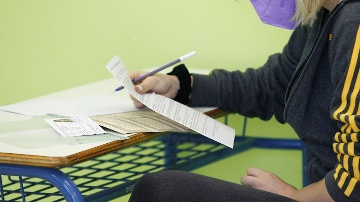 Μέχρι τη Δευτέρα η υποβολή αίτησης για τις Πανελλήνιες