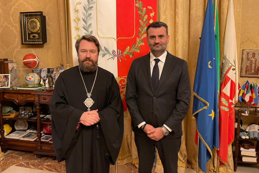 Metropolitan of Volokolamsk Hilarion pays visit to Italian port city of Bari