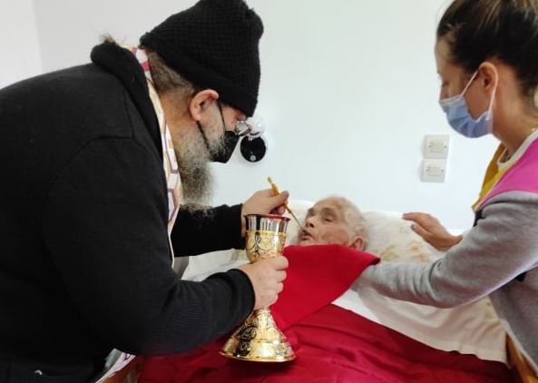 Θεία Κοινωνία στο Γηροκομείο Γυθείου