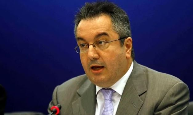 Διαμαρτυρία της Ιεράς Κοινότητας για τον Ηλία Μόσιαλο – “Να ζητήσετε συγγνώμη προς την Προστάτιδα του Αγίου Όρους και τον πιστό λαό”