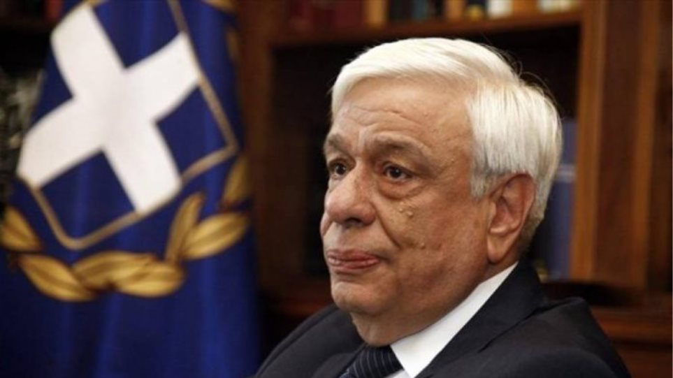 Former Greek president Karolos Papoulias laid to rest