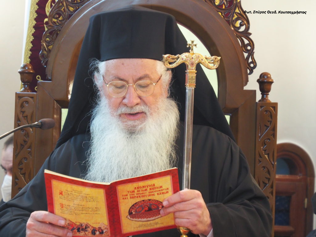 Metropolitan of Thebes & Livadia Georgios officiates at great festal Vespers at Convent of the Holy Innocents