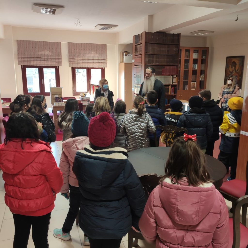 Ευχάριστα διαλλείματα στο Πνευματικό και Διοικητικό Κέντρο της Μητρόπολης Φθιώτιδος