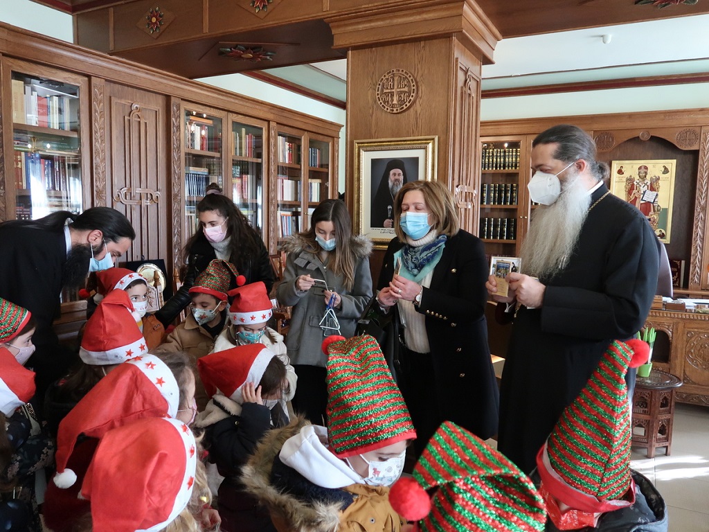 Το μήνυμα των Χριστουγέννων σκόρπισαν για ακόμη μία φορά τα μικρά παιδιά