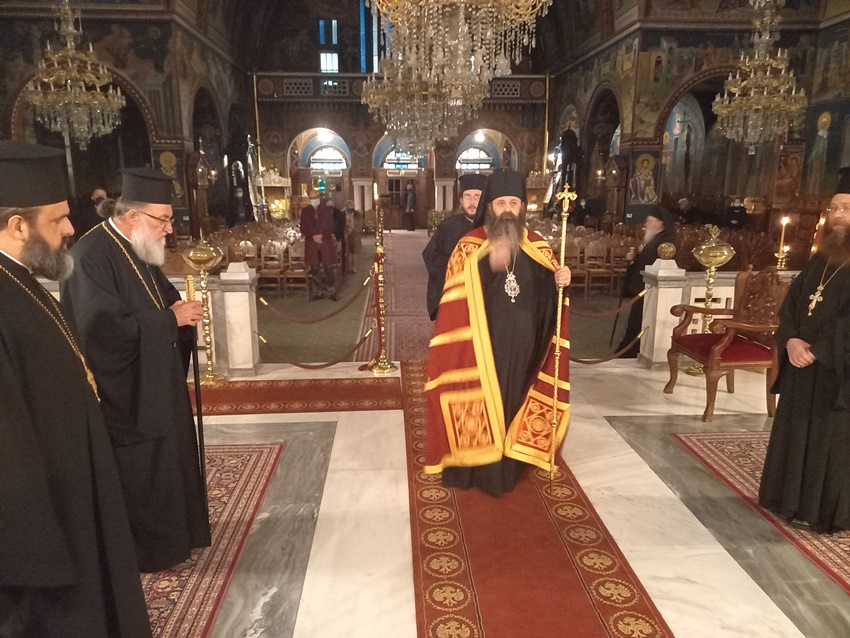 Περιτομή του Χριστού, Μνήμη του Μ. Βασιλείου και υποδοχή του νέου έτους στην Κόρινθο