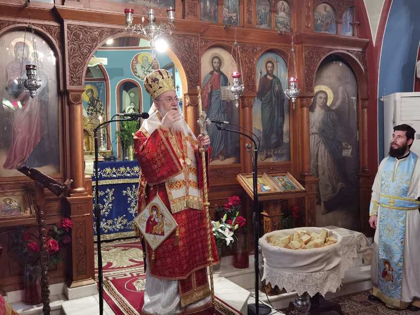 Εορτασμός της Παναγίας Παραμυθίας στην Ι.Μ. Κορίνθου