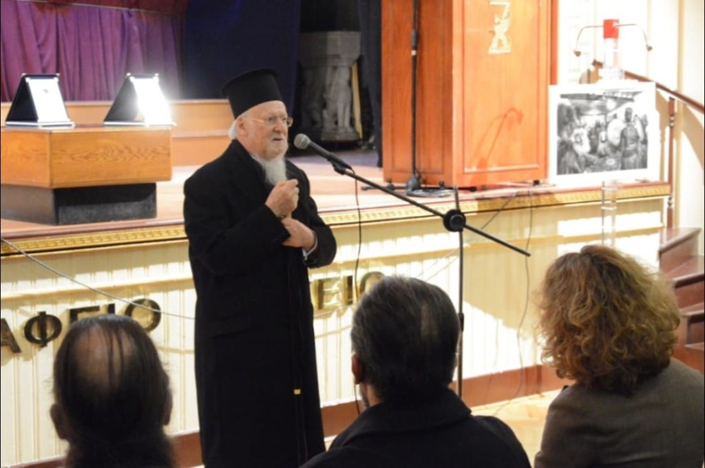 البطريرك برثلماوس يزور جمعية الاطفال والشباب