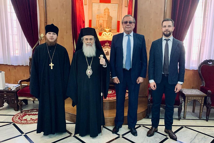 Состоялась встреча Блаженнейшего Патриарха Иерусалимского Феофила с послом России в Израиле